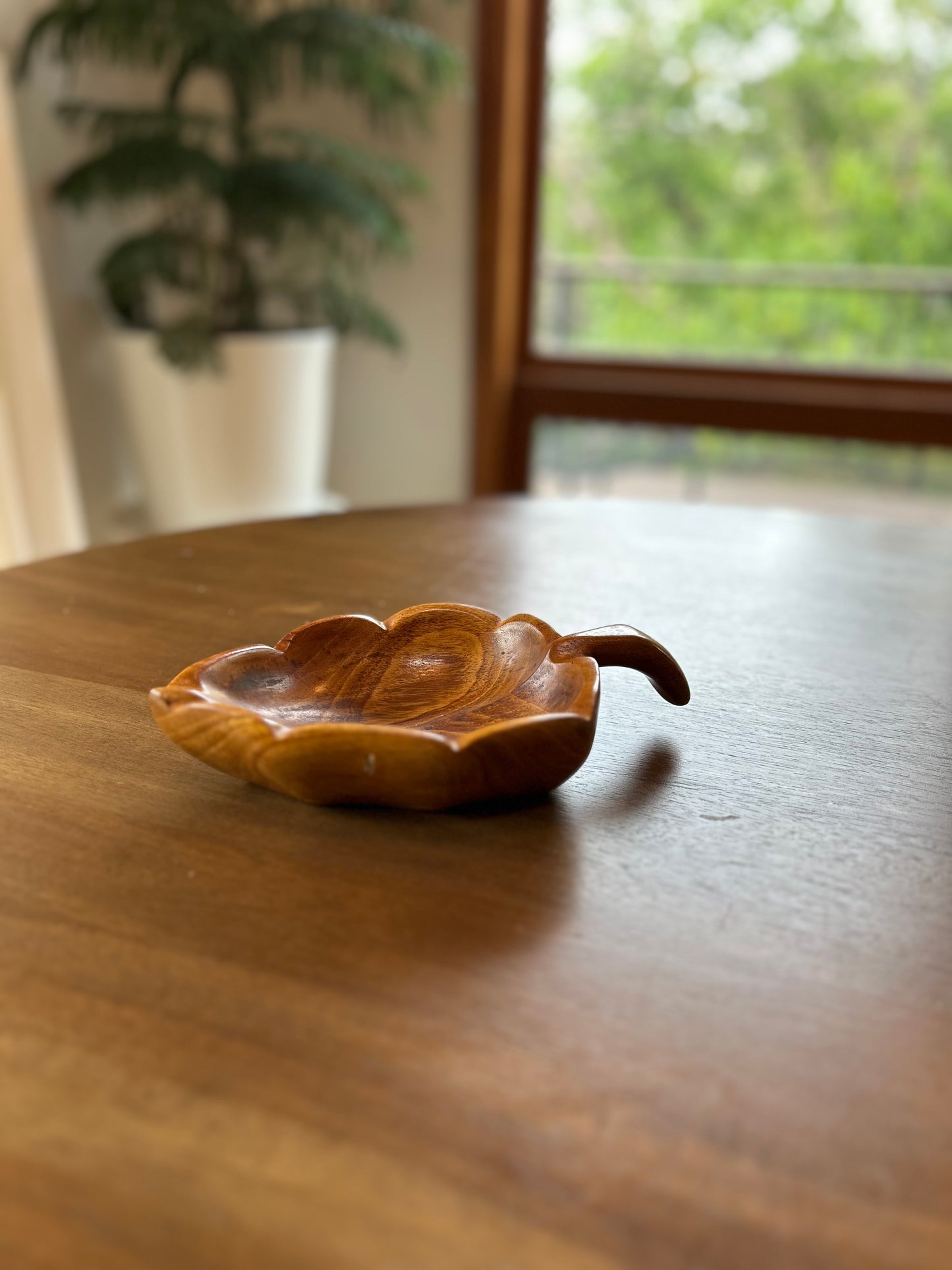 Wood Leaf Bowl