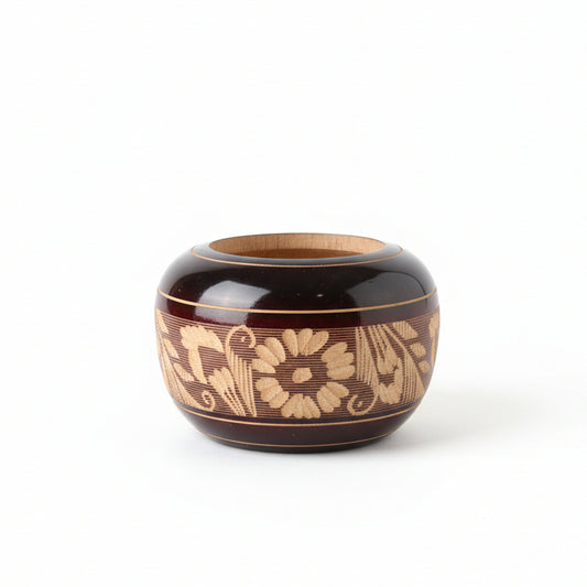 Vintage Japanese style laquered wooden trinket bowl