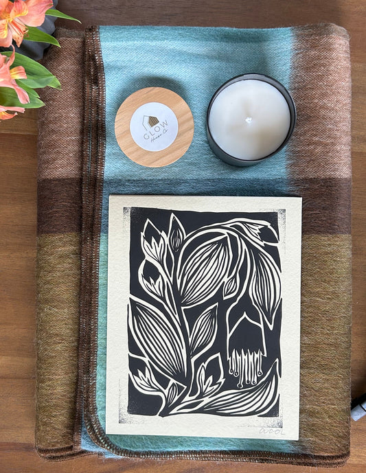 Spring Limited Edition Mosswood Alpaca Throw & Art Bundle