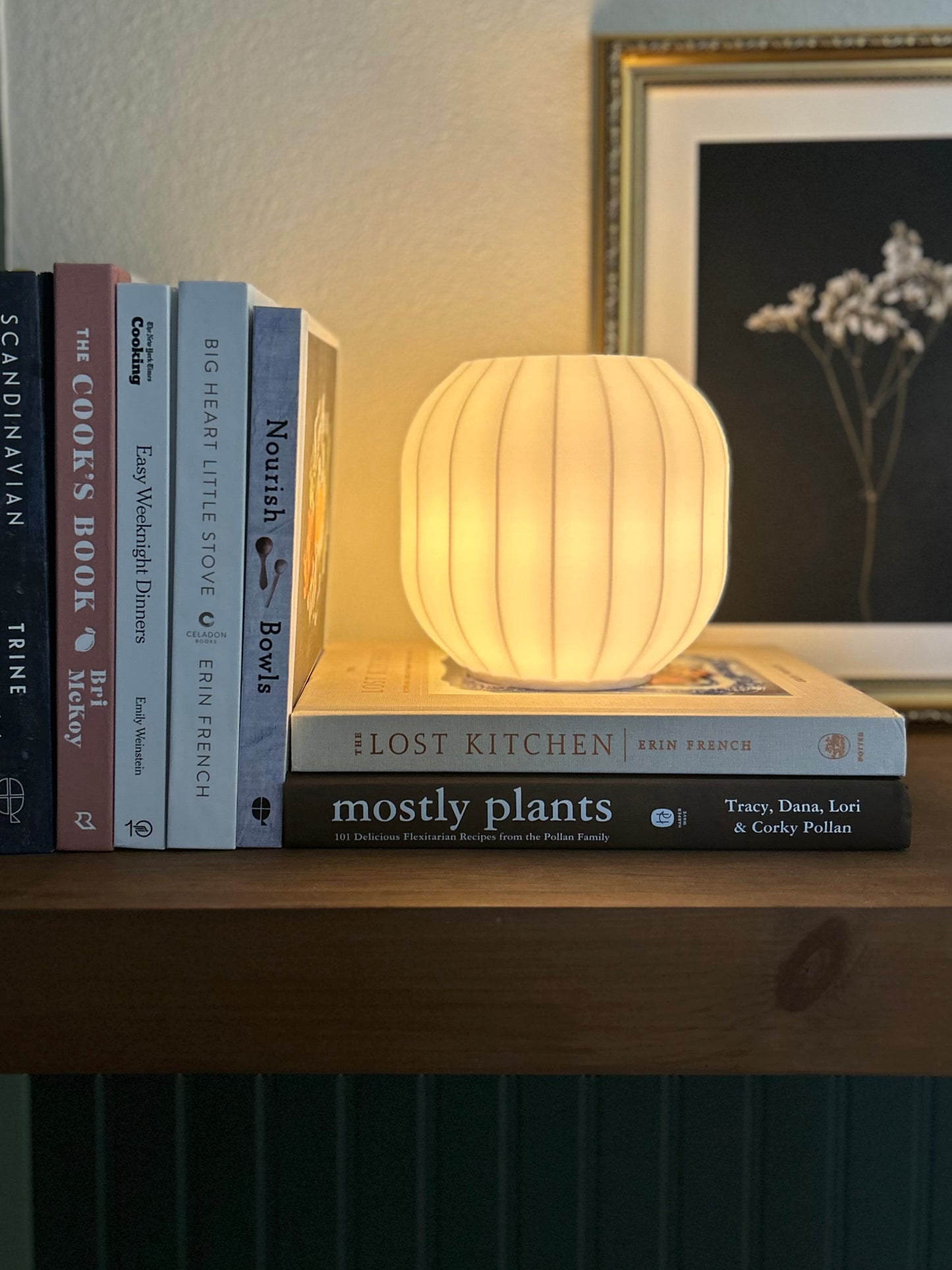 Portable Warm White Lantern